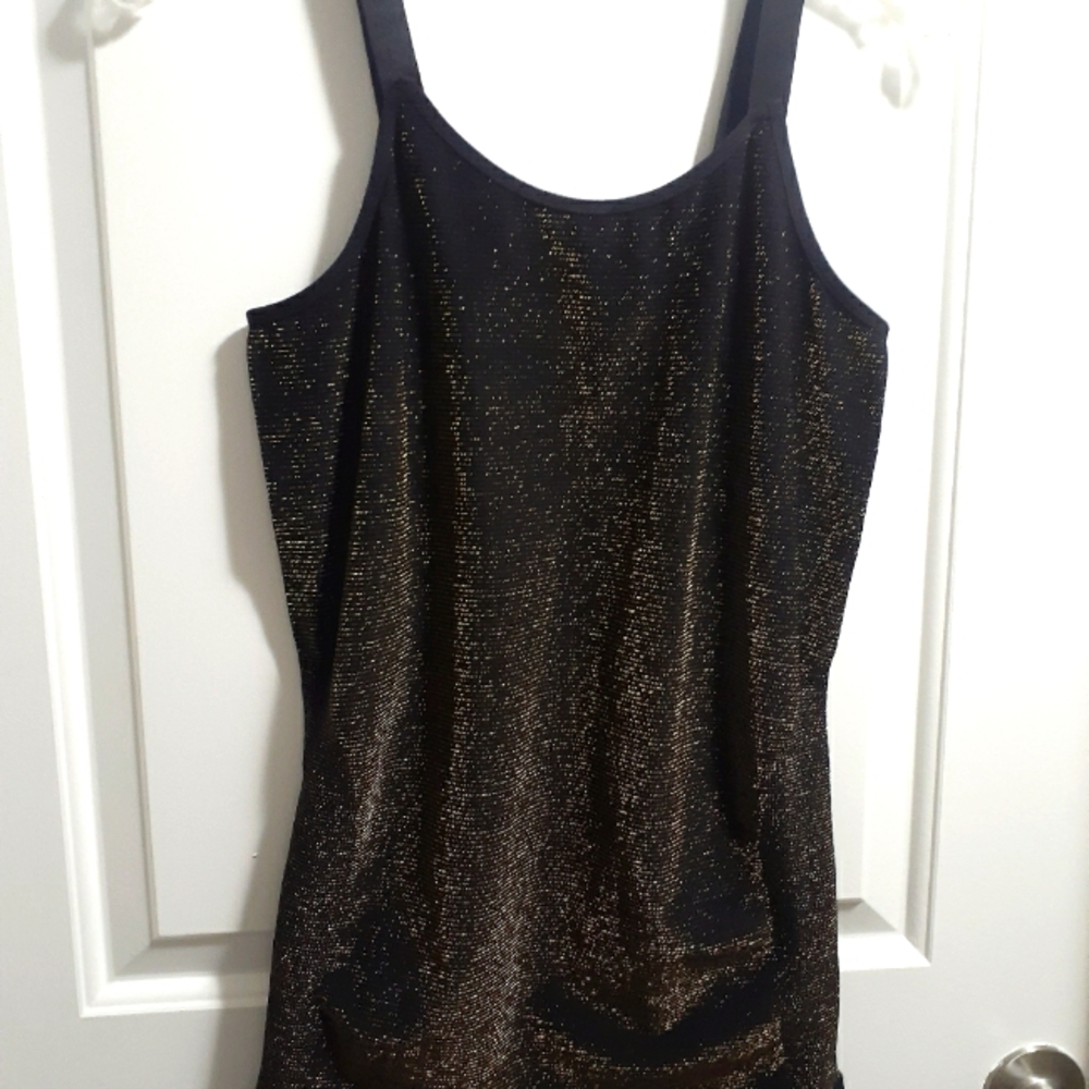 Ultra Teeze, size L, black & gold tank top.